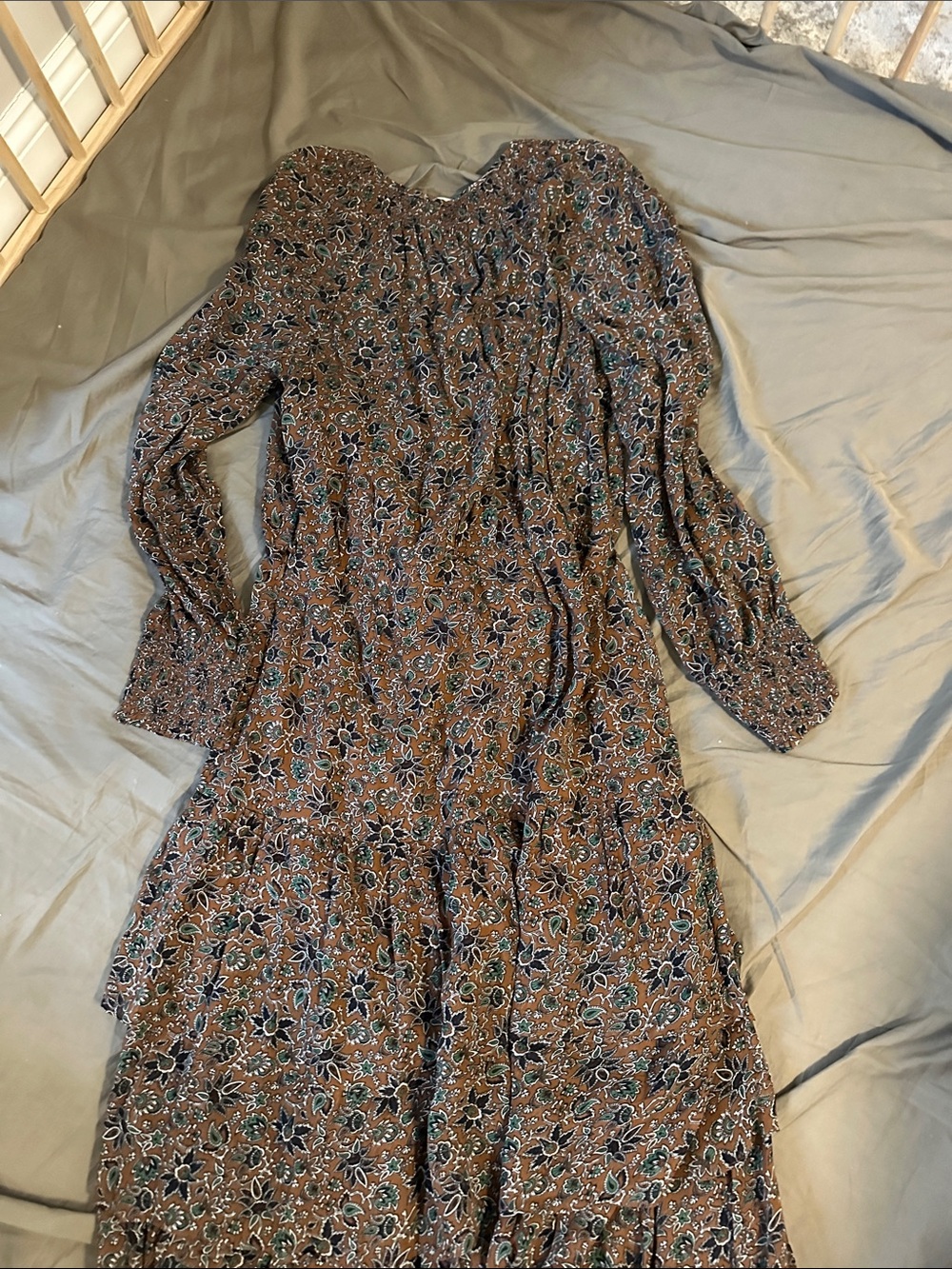 Veronica Beard Brown Floral Long-Sleeve Tiered Midi Dress - Picture 4 of 5